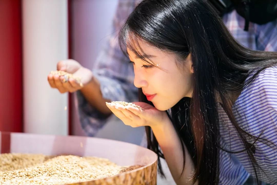 報(bào)告:我想去百威中國那個(gè)啤酒展覽館打卡品美酒佳肴|國潮范這么閃 - 第12張 - 會(huì)展活動(dòng)策劃CCASY.COM 報(bào)告:我想去百威中國那個(gè)啤酒展覽館打卡品美酒佳肴|國潮范這么閃 - 第12張