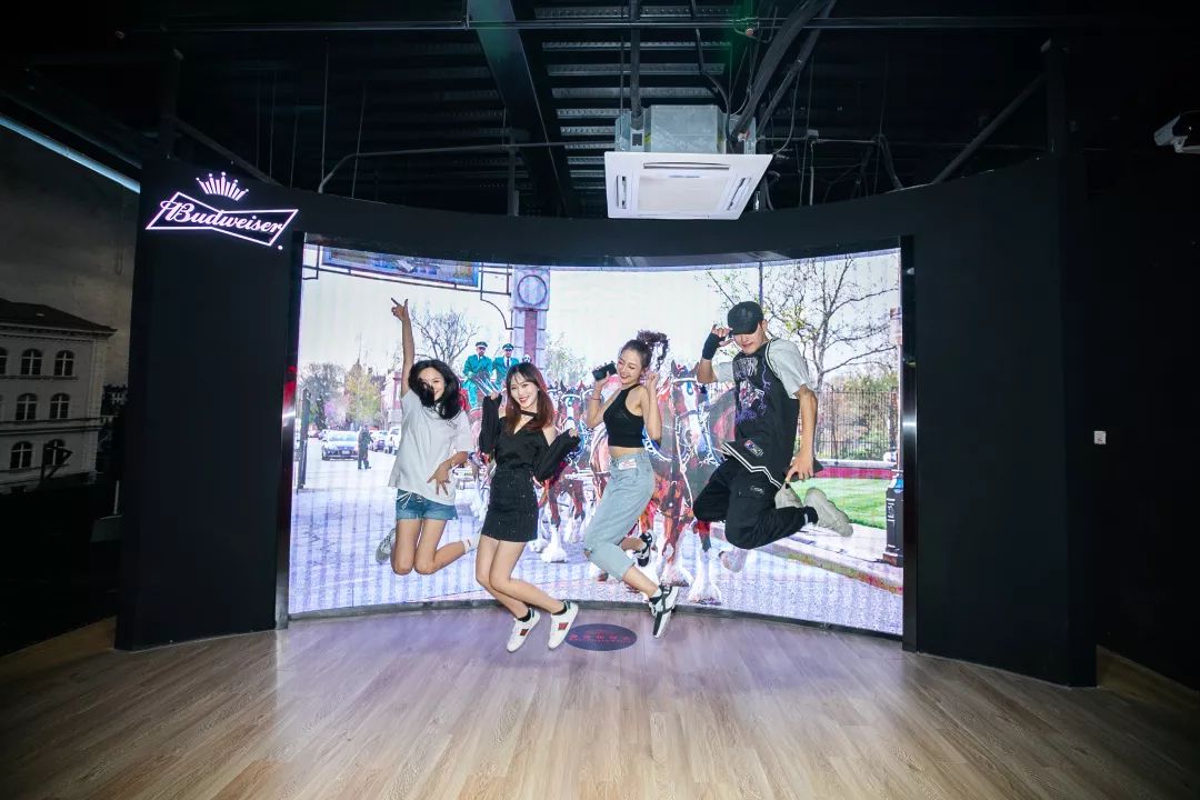 報(bào)告:我想去百威中國那個(gè)啤酒展覽館打卡品美酒佳肴|國潮范這么閃 - 第14張 - 會(huì)展活動(dòng)策劃CCASY.COM 報(bào)告:我想去百威中國那個(gè)啤酒展覽館打卡品美酒佳肴|國潮范這么閃 - 第14張