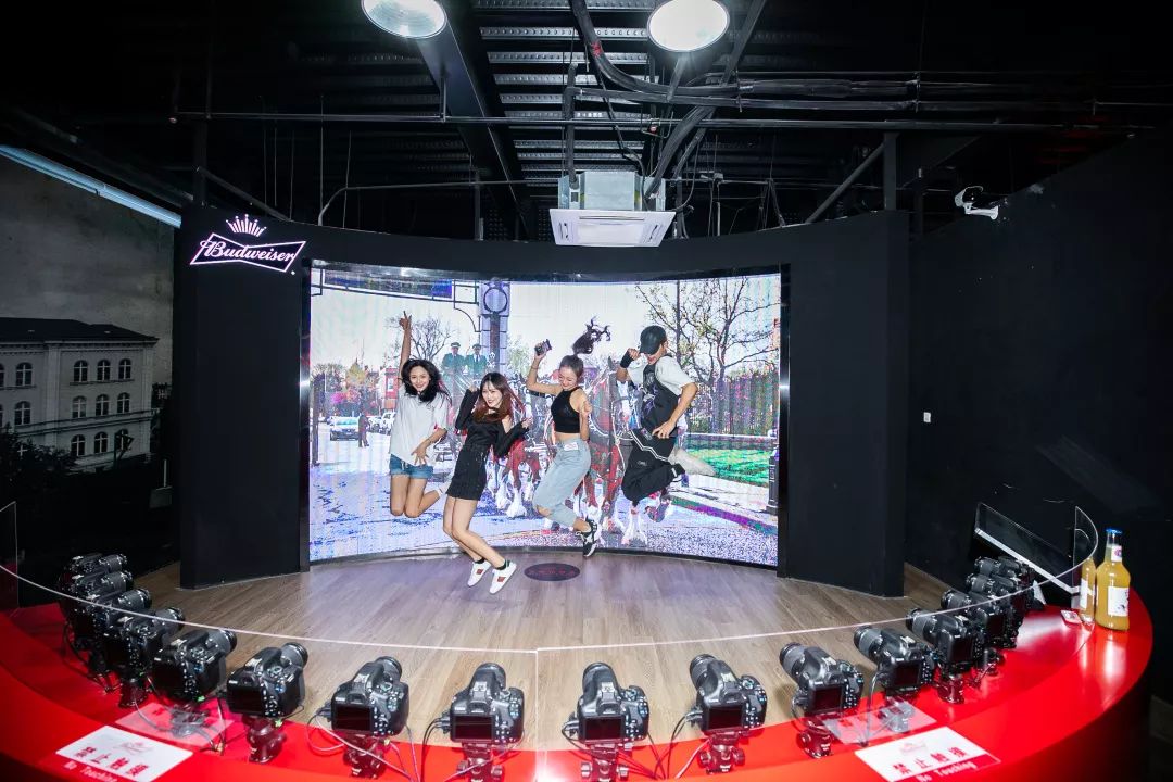 報(bào)告:我想去百威中國那個(gè)啤酒展覽館打卡品美酒佳肴|國潮范這么閃 - 第16張 - 會(huì)展活動(dòng)策劃CCASY.COM 報(bào)告:我想去百威中國那個(gè)啤酒展覽館打卡品美酒佳肴|國潮范這么閃 - 第16張