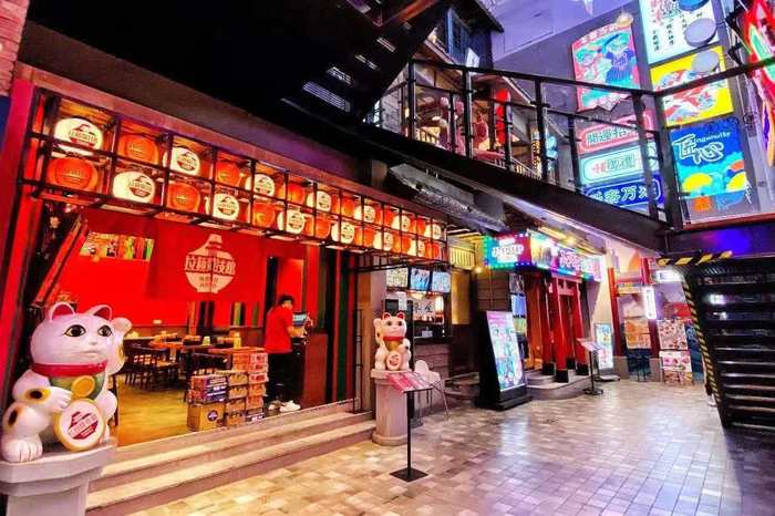國潮風街區(qū)展覽活動首次換新，新版視覺打卡效果更佳｜國潮范這么閃