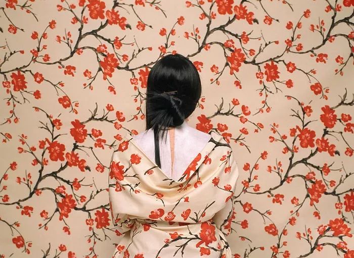 攝影、繪畫(huà)、行為藝術(shù)融為一體的藝術(shù)會(huì)展活動(dòng)驚呆了大眾的視線