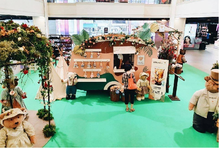 新馬泰商場美陳展覽活動(dòng)旨在點(diǎn)亮疫情下的壓抑 - 第16張 - 會(huì)展活動(dòng)策劃CCASY.COM 新馬泰商場美陳展覽活動(dòng)旨在點(diǎn)亮疫情下的壓抑 - 第16張