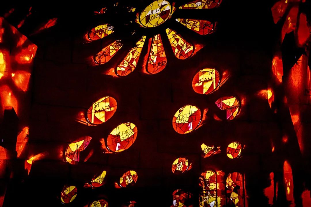 超現(xiàn)實(shí)主義的主題沉浸式藝術(shù)展覽活動(dòng)，建筑的想像魅力無限