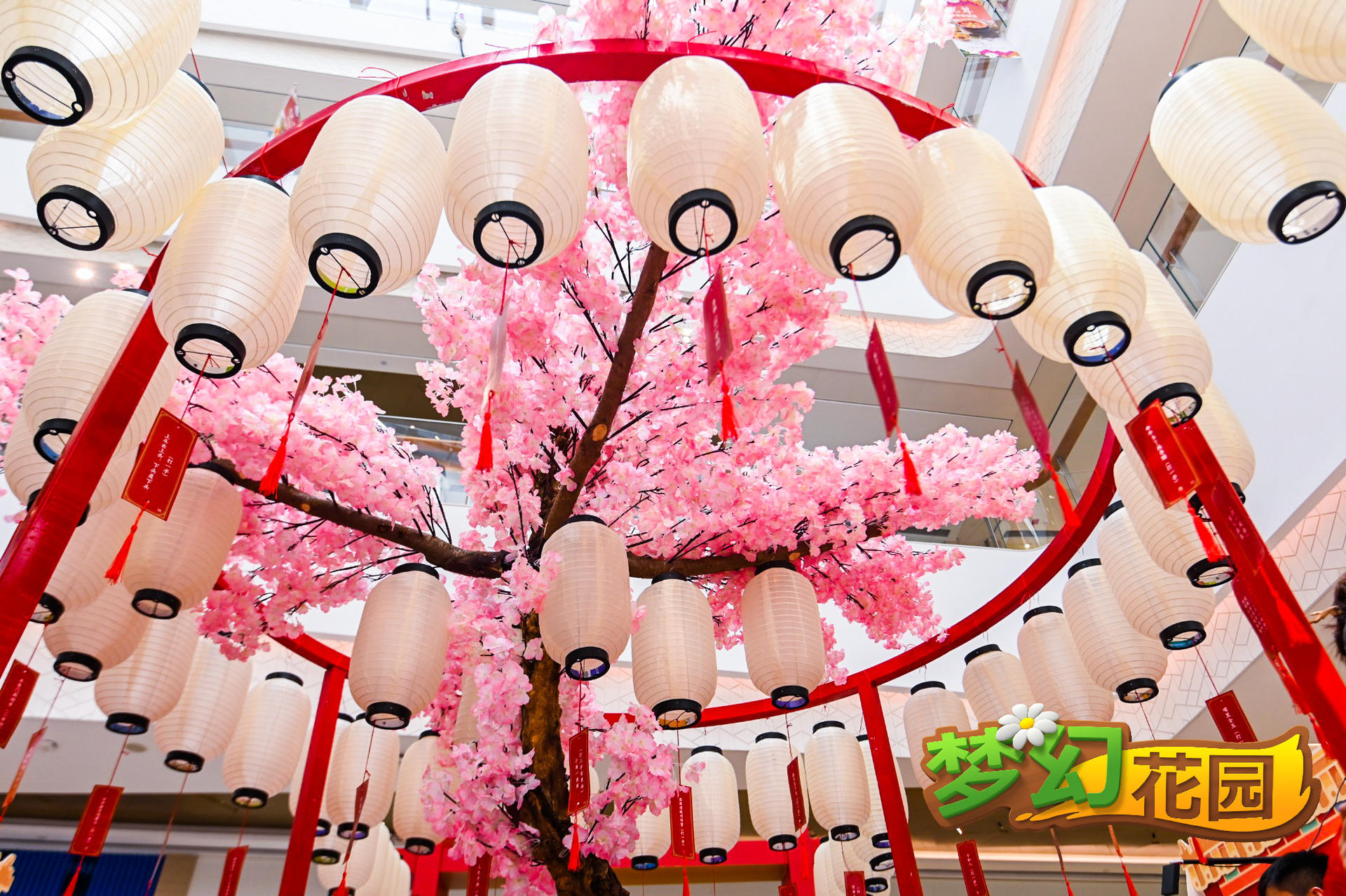 《夢幻花園》御花園春日游園會活動策劃九大區(qū)域，玩法過癮趣味十足