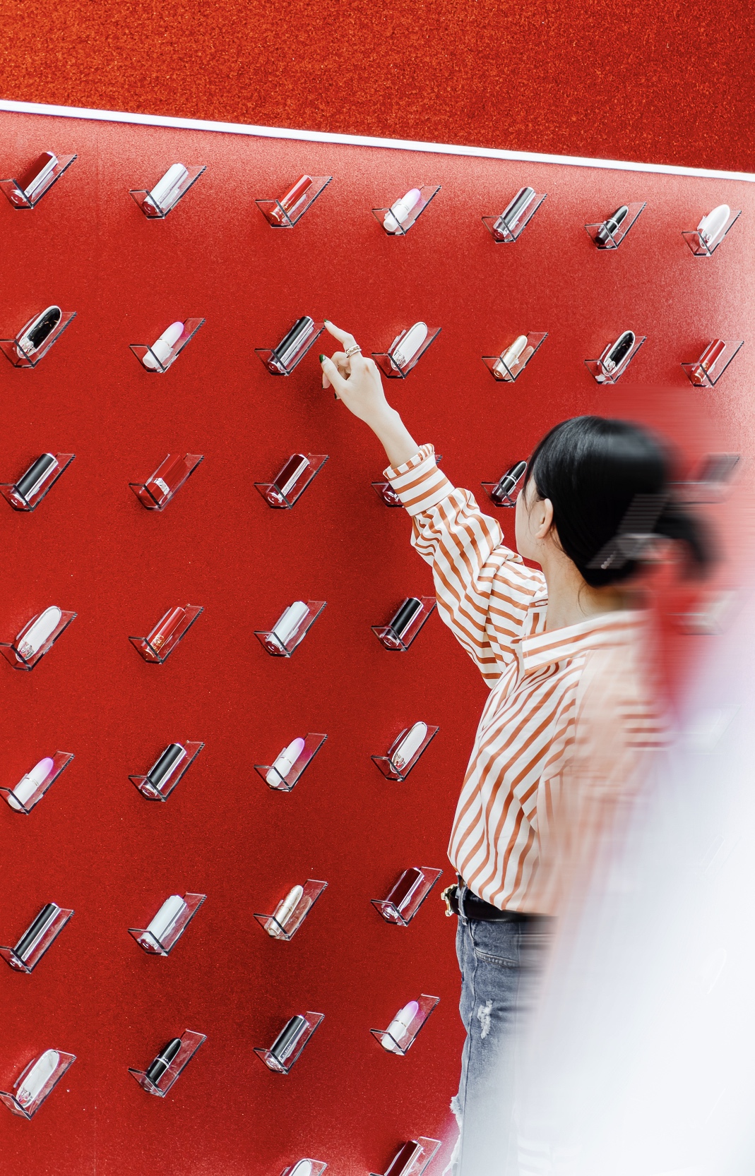 「少女的100個口紅色號」為名的深圳口紅展覽活動策劃浪漫開篇 - 第7張 - 會展活動策劃CCASY.COM 「少女的100個口紅色號」為名的深圳口紅展覽活動策劃浪漫開篇 - 第7張