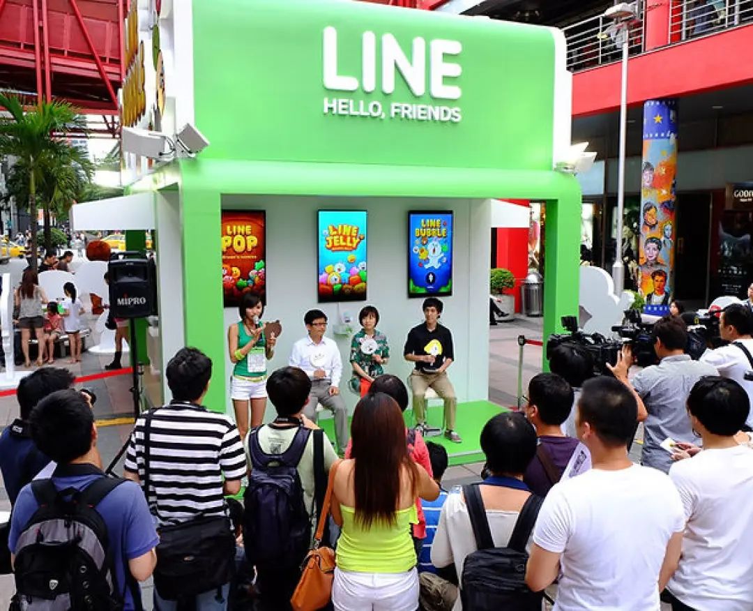 通訊軟件LINE這波圣誕營銷活動策劃創(chuàng)下了驚人的下載量 - 第20張 - 會展活動策劃CCASY.COM 通訊軟件LINE這波圣誕營銷活動策劃創(chuàng)下了驚人的下載量 - 第20張