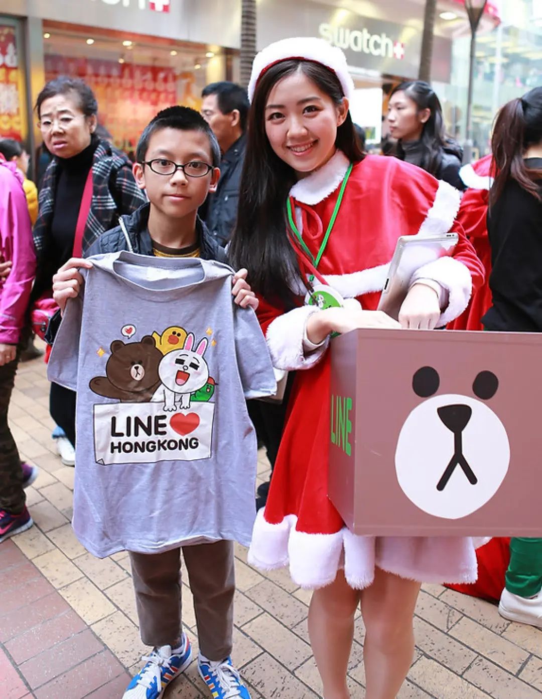 通訊軟件LINE這波圣誕營銷活動策劃創(chuàng)下了驚人的下載量 - 第9張 - 會展活動策劃CCASY.COM 通訊軟件LINE這波圣誕營銷活動策劃創(chuàng)下了驚人的下載量 - 第9張