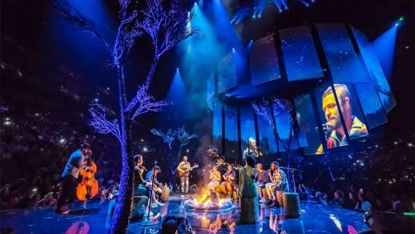 展覽活動(dòng)的舞美設(shè)計(jì)也能與動(dòng)植物融合得很有意境